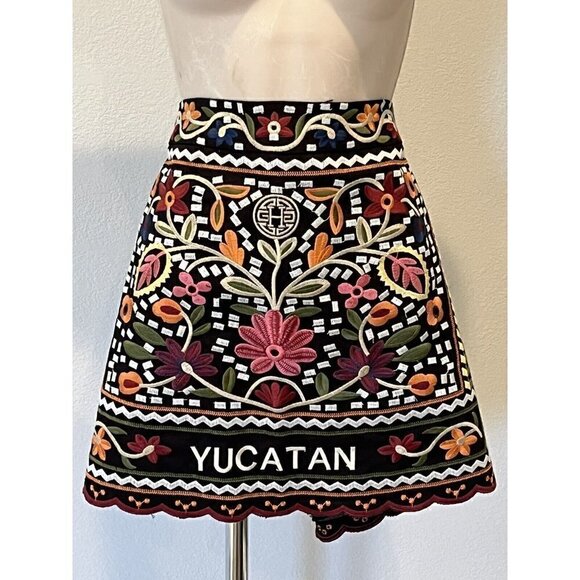 NEW Herencia Collection State Reina Black Floral Embroidered Mini Skirt - Picture 8 of 12